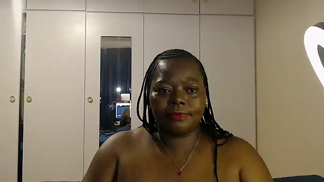 MatureBoobsDiva online show from 12, 10, 2025