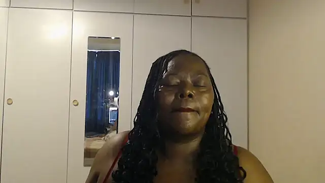 Snapshot of MatureBoobsDiva chatting on 19, 12, 2025 MatureBoobsDiva online show from 19, 12, 2025