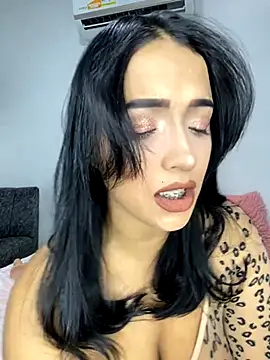 Shantal Lovee online show from 18, 11, 2025