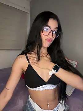 Snapshot of Sammy_pink chatting on 10, 6, 2026 Sammy pink online show from 10, 6, 2026
