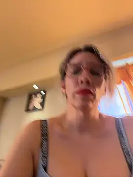 Snapshot of Gatitacarlita chatting on 22, 11, 2025 Gatitacarlita online show from 22, 11, 2025