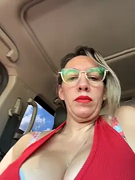 Gatitacarlita online show from 5, 4, 2026