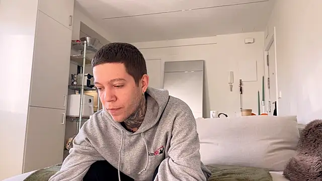 Harry Jen online show from 22, 12, 2024