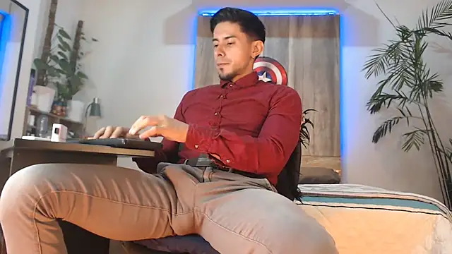Andrew 4  online show from 13, 6, 2026