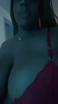 Snapshot of Adrilovechocolate chatting on 19, 4, 2026 Adrilovechocolate online show from 19, 4, 2026