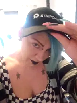 PinkTheHawk online show from 5, 4, 2026