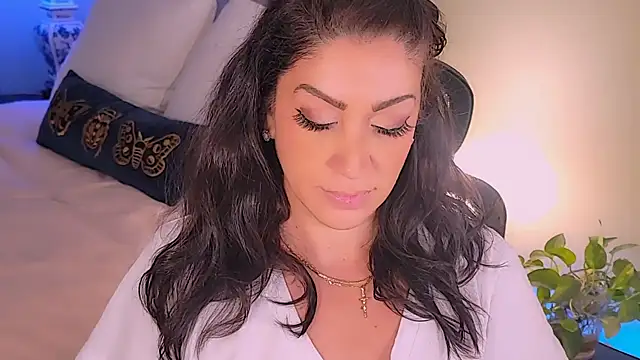 Wonderful Woman online show from 25, 10, 2025