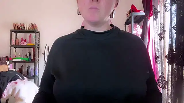 kisicaxx online show from 5, 2, 2026