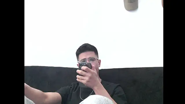 Snapshot of SebastianReiss chatting on 12, 3, 2025 SebastianReiss online show from 12, 3, 2025