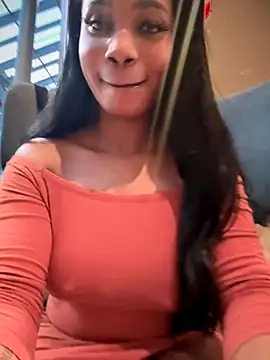 Snapshot of __Nessa__ chatting on 15, 11, 2025 Nessa online show from 15, 11, 2025