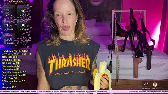 Snapshot of mommyselenafit_ chatting on 9, 11, 2025 mommyselenafit online show from 9, 11, 2025