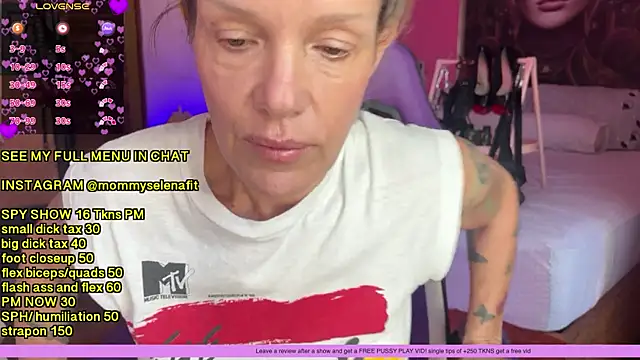Snapshot of mommyselenafit_ chatting on 1, 12, 2025 mommyselenafit online show from 1, 12, 2025