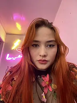 Snapshot of Tulipa_ chatting on 19, 12, 2024 Tulipa  online show from 19, 12, 2024