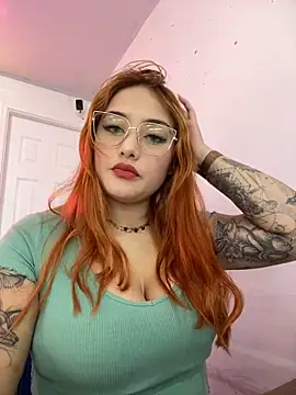 Snapshot of Tulipa_ chatting on 4, 3, 2025 Tulipa  online show from 4, 3, 2025