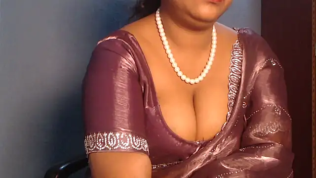 Snapshot of naughtyboobs38dd chatting on 25, 2, 2025 naughtyboobs38dd online show from 25, 2, 2025