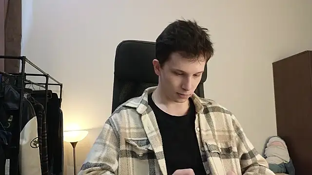 arlekincrop online show from 18, 4, 2026