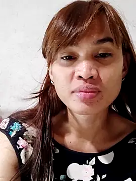 QueenSoreal online show from 8, 9, 2025