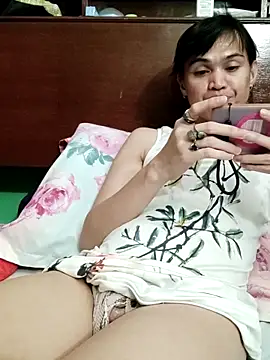 Snapshot of QueenSoreal chatting on 2, 5, 2026 QueenSoreal online show from 2, 5, 2026
