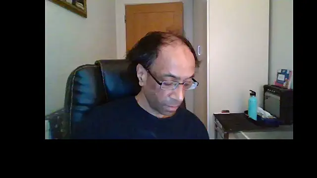 Snapshot of rauncher1 chatting on 29, 6, 2026 rauncher1 online show from 29, 6, 2026
