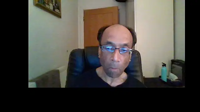 Snapshot of rauncher1 chatting on 14, 7, 2026 rauncher1 online show from 14, 7, 2026