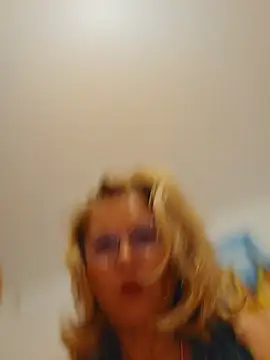 Snapshot of elacoquette chatting on 21, 5, 2026 elacoquette online show from 21, 5, 2026