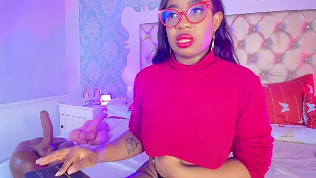 CaseyMoon online show from 11, 4, 2026