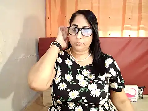 Snapshot of Indiankushy chatting on 3, 2, 2026 Indiankushy online show from 3, 2, 2026