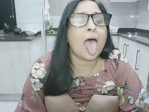 Snapshot of Indiankushy chatting on 22, 7, 2026 Indiankushy online show from 22, 7, 2026