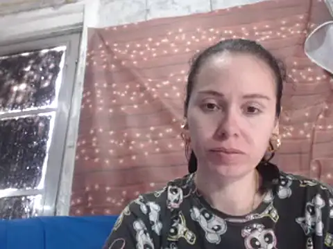 Snapshot of Venusluxodomme chatting on 14, 9, 2025 Venusluxodomme online show from 14, 9, 2025