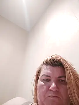Snapshot of VeronikaBless chatting on 20, 5, 2026 VeronikaBless online show from 20, 5, 2026
