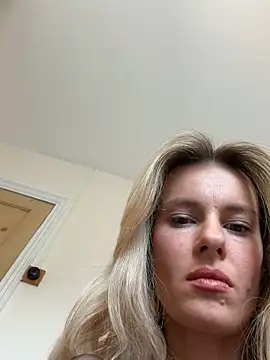 DollyDripp online show from 8, 5, 2026