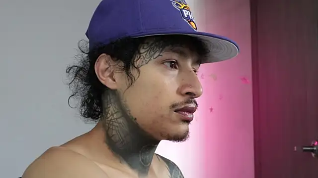 trieone online show from 12, 4, 2026