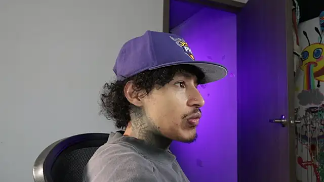 trieone online show from 16, 4, 2026