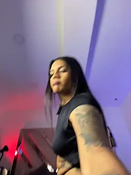 Snapshot of Victoria14_ chatting on 4, 4, 2026 Victoria14 online show from 4, 4, 2026