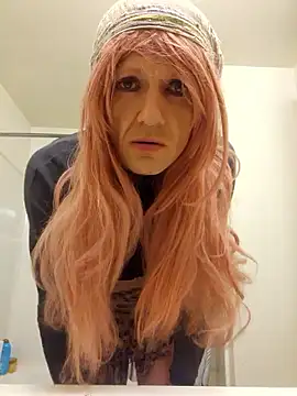 KandiK37 online show from 7, 3, 2025