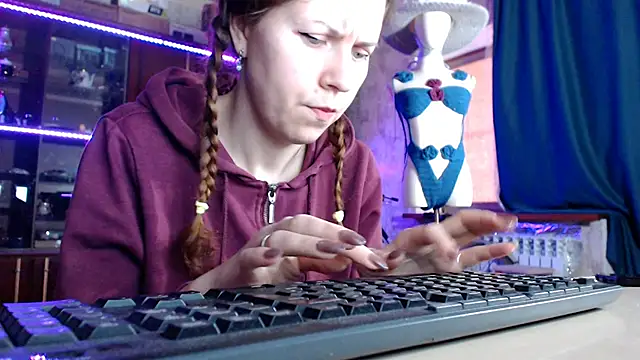 Snapshot of pa1e_pr1ncess chatting on 26, 4, 2026 pa1e pr1ncess online show from 26, 4, 2026