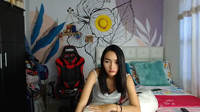 LinzyBaner online show from 5, 12, 2024