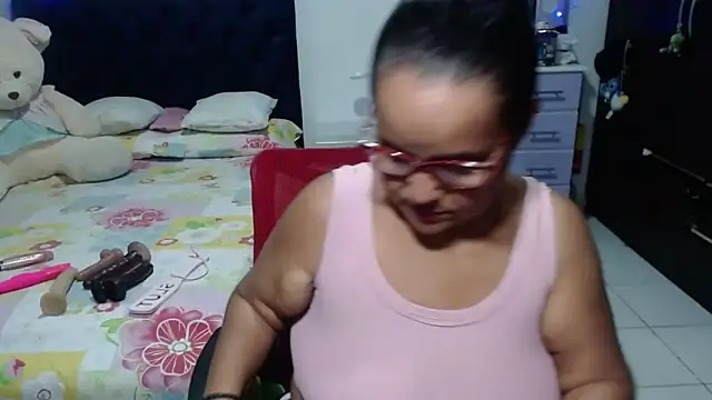 pervert mommy  online show from 5, 2, 2026