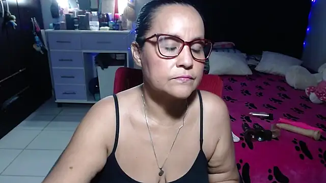 pervert mommy  online show from 11, 7, 2026