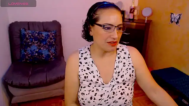 scarlet wet online show from 12, 12, 2024