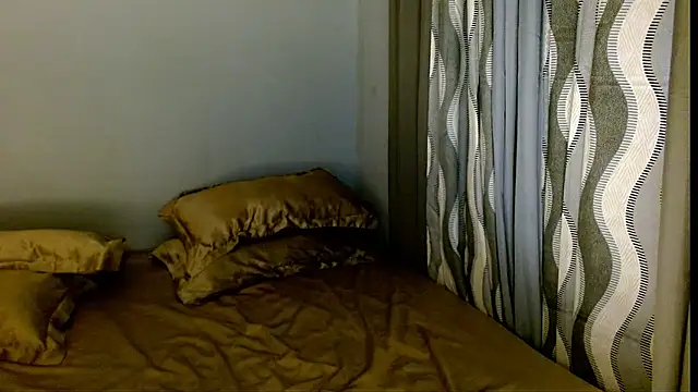 SweetLilly 18 online show from 10, 3, 2026