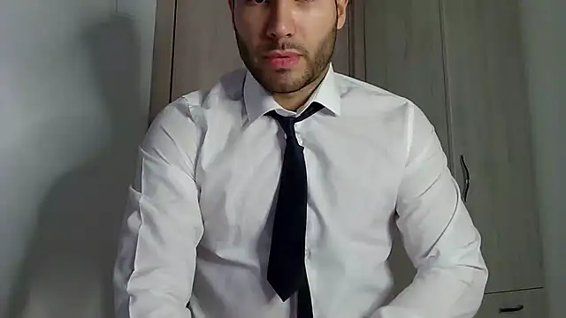 Snapshot of Justynn1 chatting on 2, 12, 2024 Justynn1 online show from 2, 12, 2024