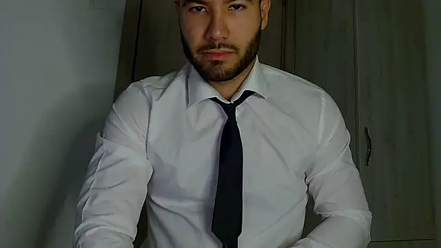 Snapshot of Justynn1 chatting on 8, 10, 2025 Justynn1 online show from 8, 10, 2025