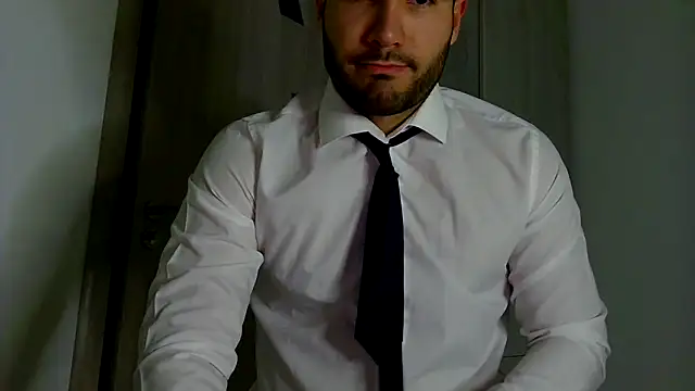 Snapshot of Justynn1 chatting on 19, 10, 2025 Justynn1 online show from 19, 10, 2025