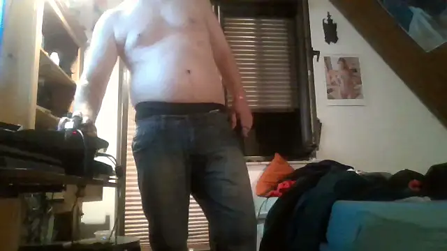 Snapshot of Genius1606 chatting on 26, 9, 2025 Genius1606 online show from 26, 9, 2025