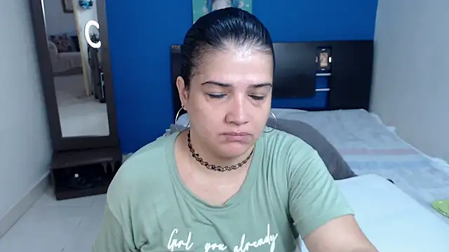 Snapshot of GlendaStarx chatting on 26, 5, 2026 GlendaStarx online show from 26, 5, 2026