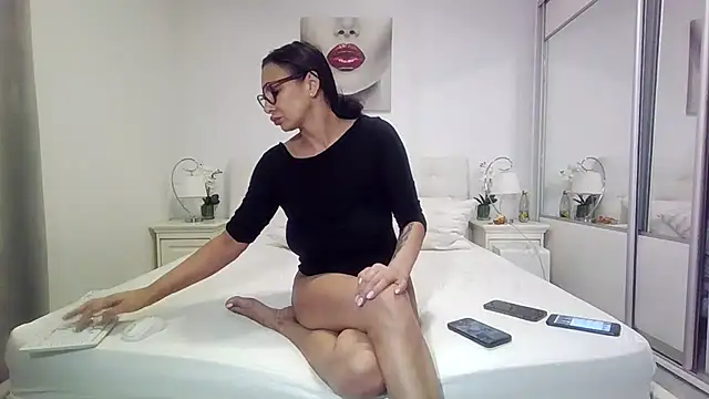 alisonya1 online show from 4, 2, 2026