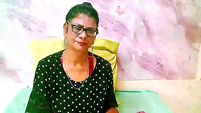 IndianAllure online show from 6, 4, 2026