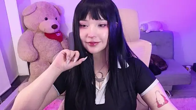 KuroChan420 online show from 15, 5, 2026
