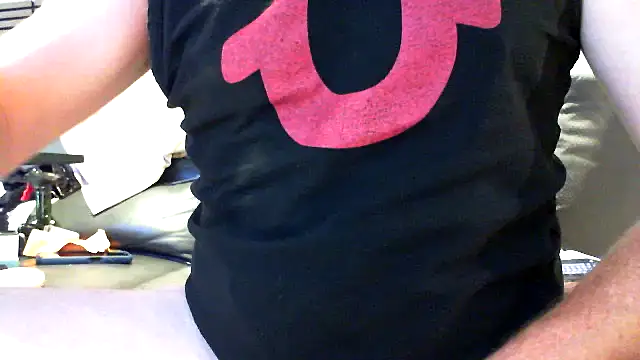 Snapshot of eurodiznee chatting on 2, 11, 2025 eurodiznee online show from 2, 11, 2025